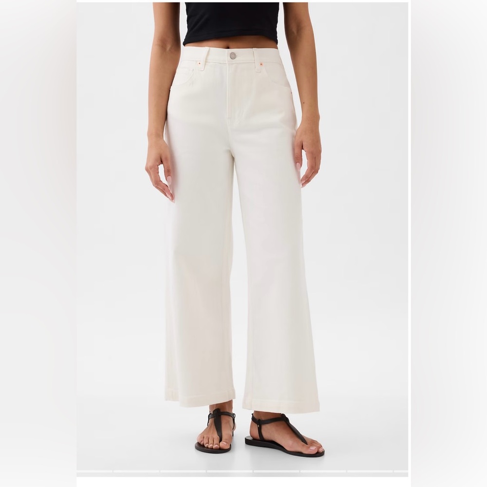 Gap High Rise Wide Leg Crop Jeans in cream